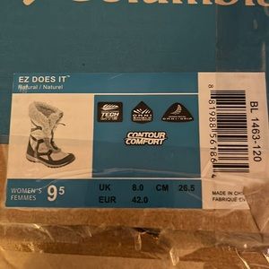 BNIB Columbia EZ Does It Women’s Snow Boots Size 9.5